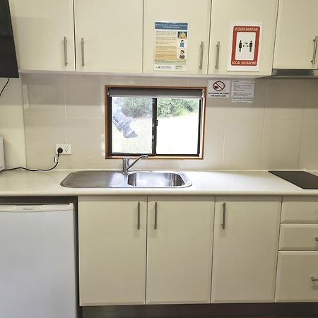 Mallacoota'S Shady Gully Caravan Park Exteriör bild