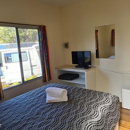 Mallacoota'S Shady Gully Caravan Park Exteriör bild