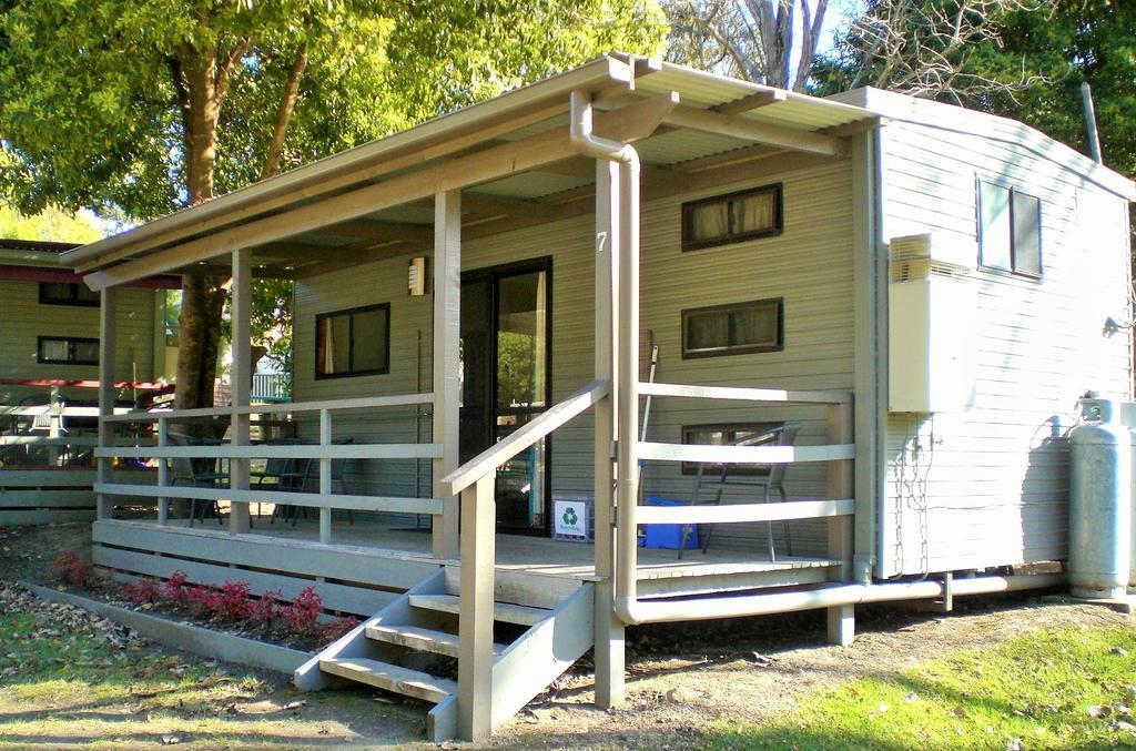 Mallacoota'S Shady Gully Caravan Park Exteriör bild