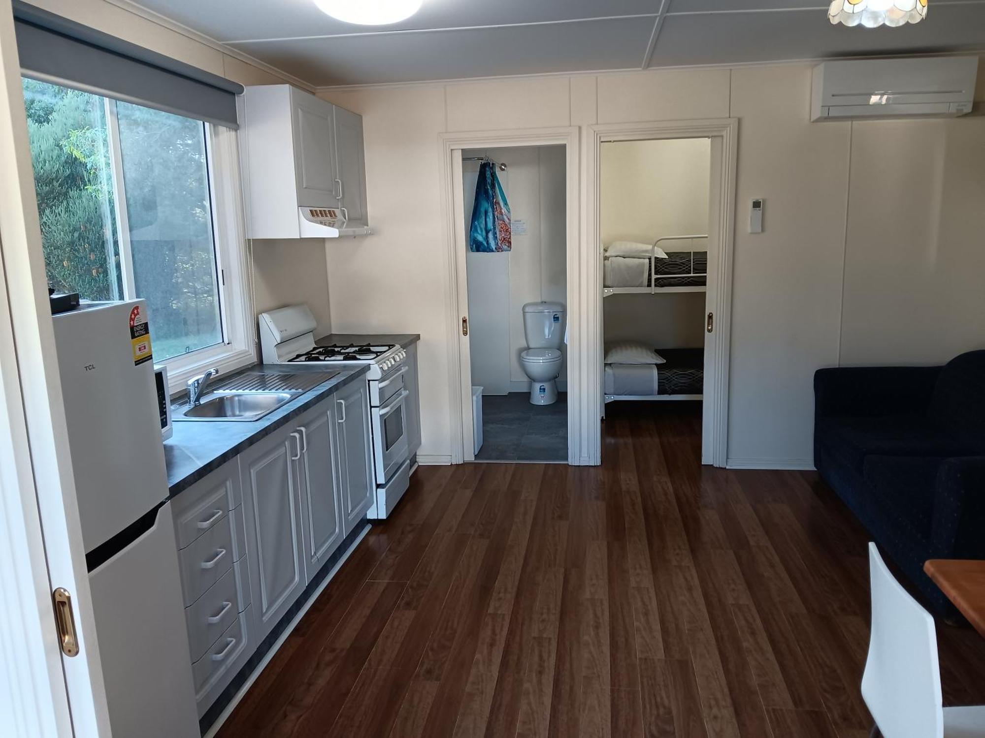 Mallacoota'S Shady Gully Caravan Park Exteriör bild