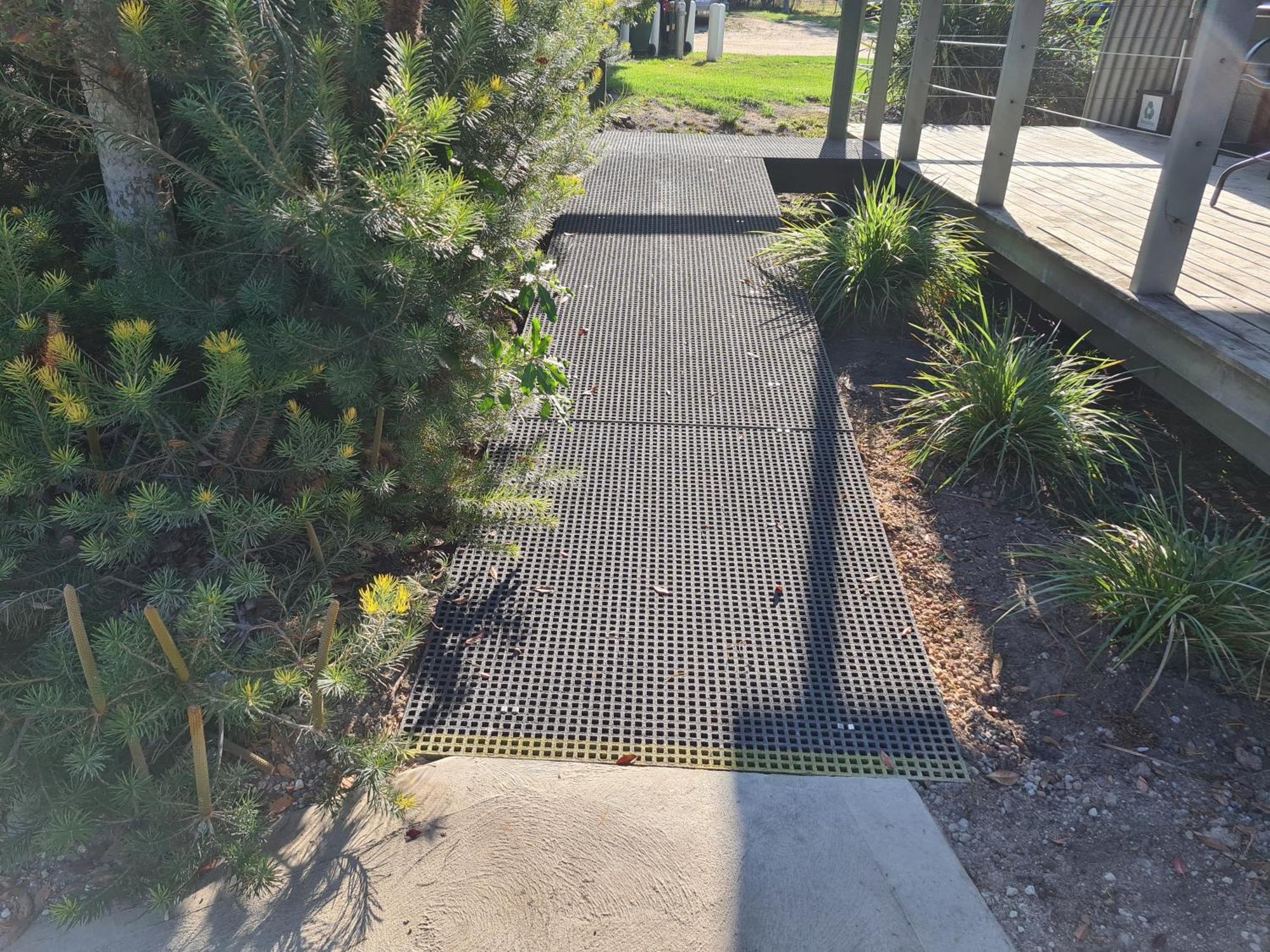 Mallacoota'S Shady Gully Caravan Park Exteriör bild