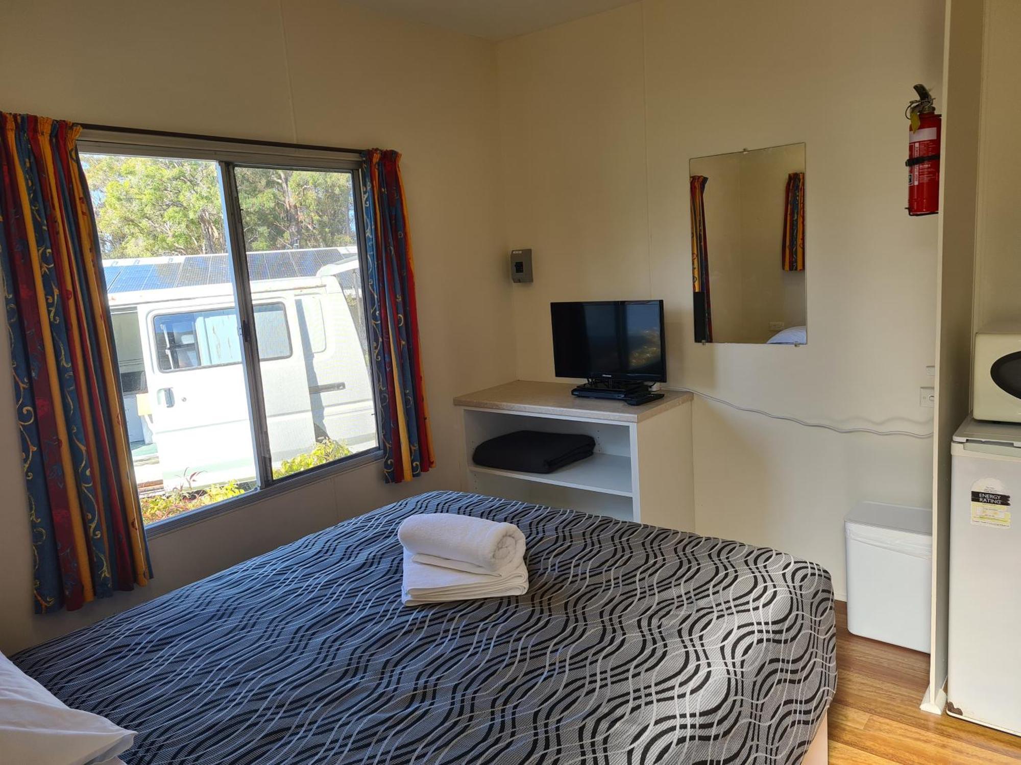 Mallacoota'S Shady Gully Caravan Park Exteriör bild