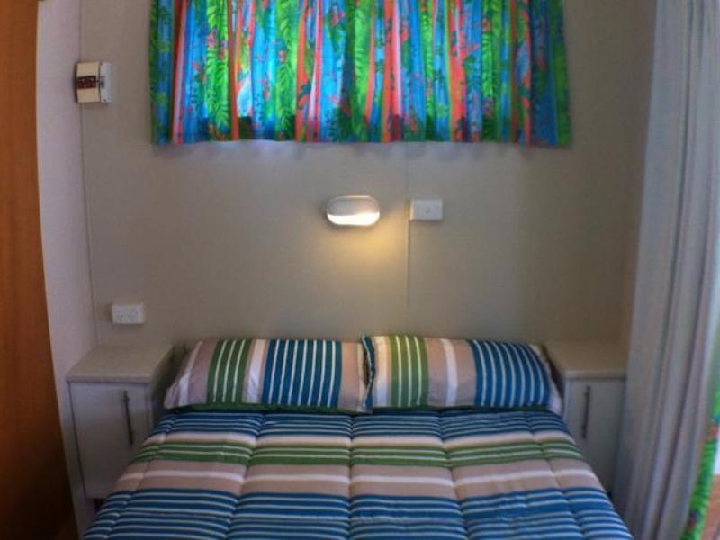 Mallacoota'S Shady Gully Caravan Park Exteriör bild