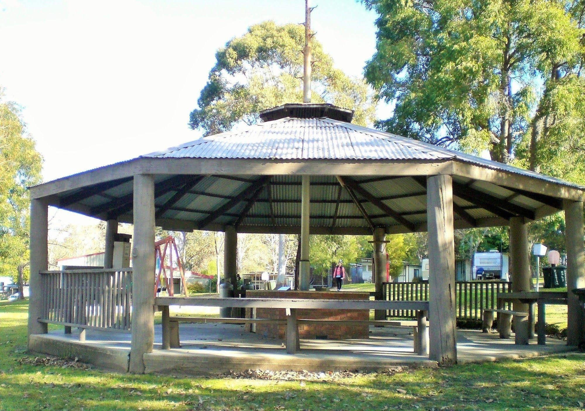 Mallacoota'S Shady Gully Caravan Park Exteriör bild